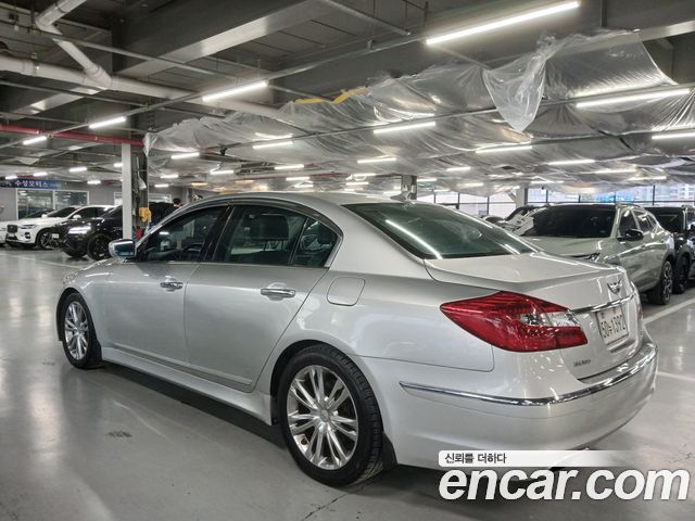 Hyundai Genesis из Кореи Encar