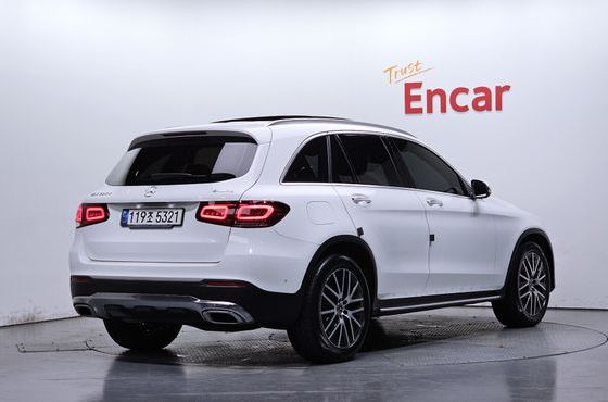 Mercedes-Benz GLC-Class GLC220 d 4MATIC — пробег 99 093 км — фото 2 из 5