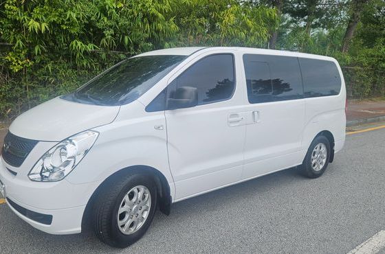 Hyundai Starex 12-Seater Wagon CVX Deluxe — пробег 119 186 км — фото 4 из 5