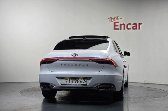 Hyundai Grandeur Calligraphy — пробег 96 908 км — фото 4 из 5