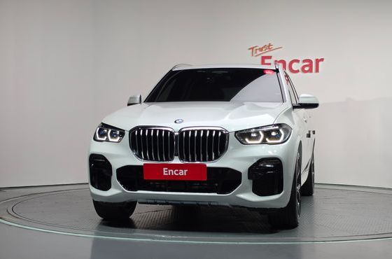 BMW X5 xDrive 45e M Sport — пробег 66 055 км — фото 3 из 5