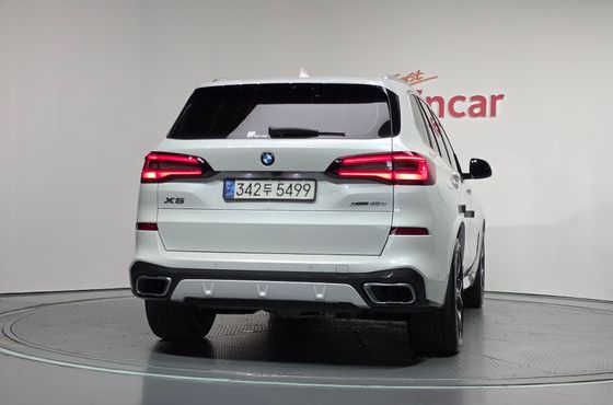 BMW X5 xDrive 45e M Sport — пробег 66 055 км — фото 4 из 5