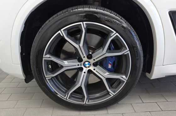 BMW X5 xDrive 45e M Sport — пробег 66 055 км — фото 5 из 5