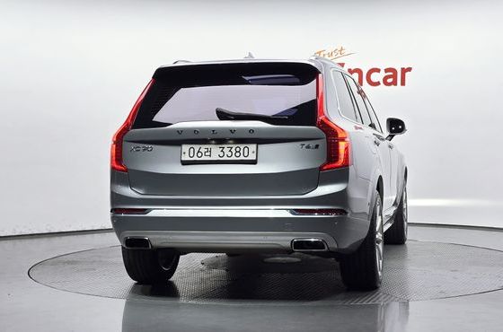 Volvo XC90 T6 Inscription — пробег 191 450 км — фото 4 из 5