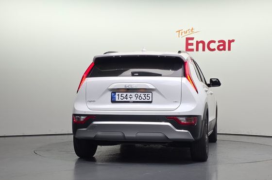 Kia Niro Trendy — пробег 156 301 км — фото 4 из 5