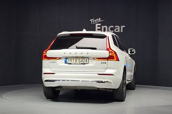Volvo XC60 B5 Inscription — пробег 50 830 км — фото 4 из 5