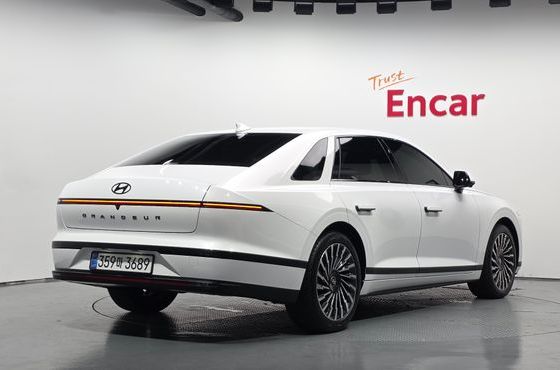 Hyundai Grandeur Honors — пробег 13 451 км — фото 2 из 5