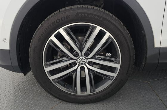 Volkswagen Tiguan 2.0 TDI Prestige — пробег 82 693 км — фото 5 из 5