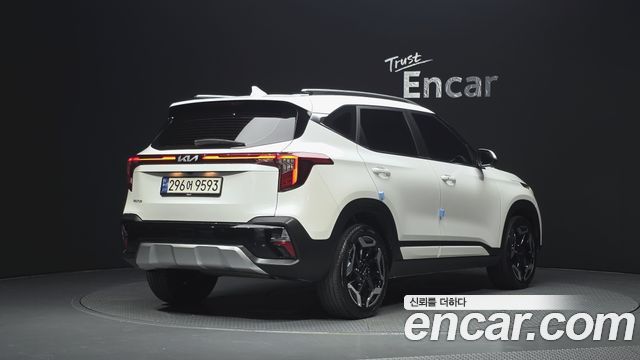 Kia Seltos из Кореи Encar
