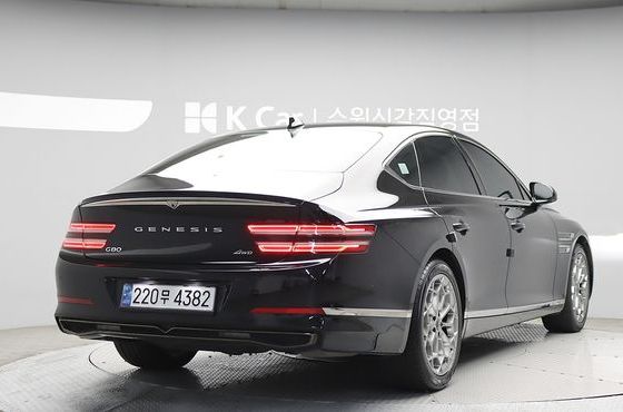 Genesis G80 Diesel 2.2 AWD — пробег 70 532 км — фото 4 из 5
