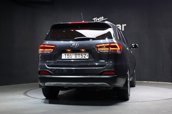 Kia Sorento Diesel 2.0 2WD Prestige — пробег 66 859 км — фото 4 из 5