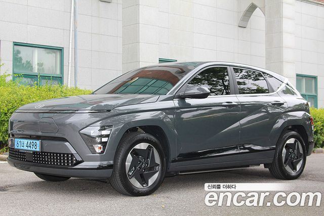 Hyundai Kona Long Range Modern Plus — пробег 24 000 км — фото 1 из 5