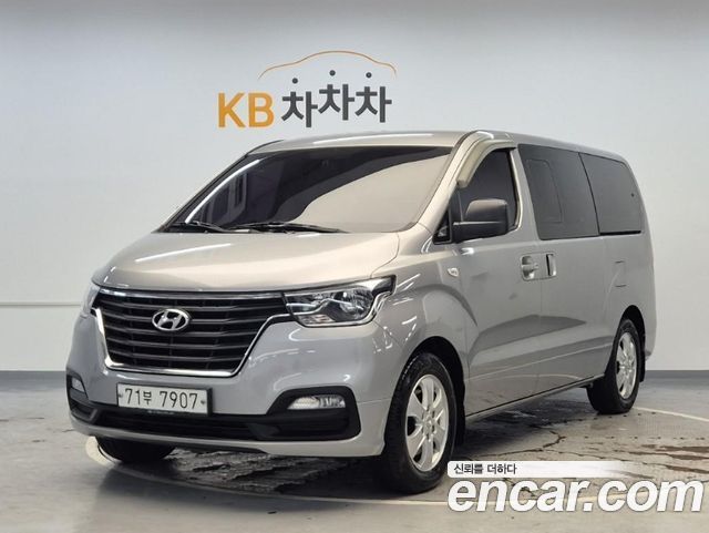 Hyundai Starex Wagon 11-Seater Smart — пробег 61 699 км — фото 1 из 5