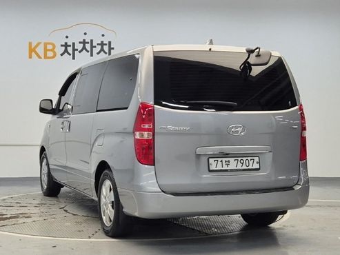 Hyundai Starex Wagon 11-Seater Smart — пробег 61 699 км — фото 2 из 5
