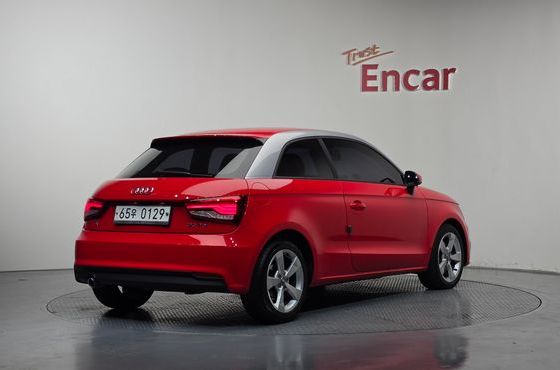 Audi A1 30 TDI Sport — пробег 38 195 км — фото 2 из 5