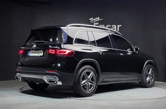 Mercedes-Benz GLB-Class GLB250 4MATIC — пробег 95 339 км — фото 2 из 5
