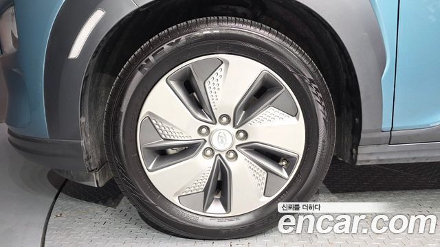 Hyundai Kona из Кореи Encar