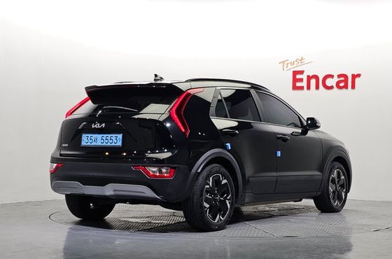 Kia Niro Air — пробег 12 812 км — фото 2 из 5