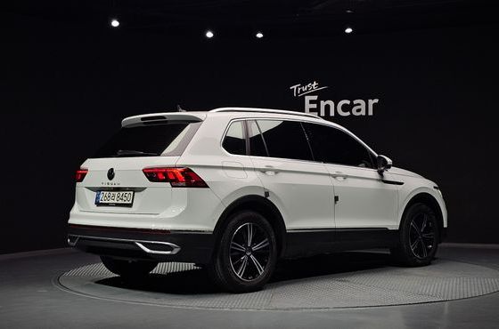 Volkswagen Tiguan 2.0 TDI Premium — пробег 41 017 км — фото 2 из 5