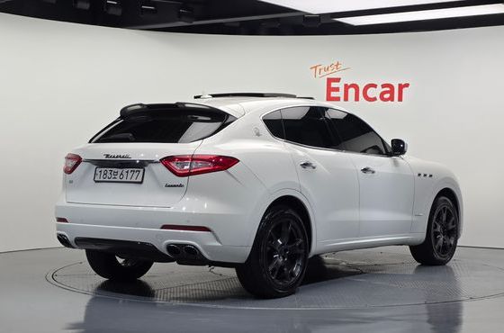 Maserati Levante 3.0 AWD — пробег 142 734 км — фото 2 из 5
