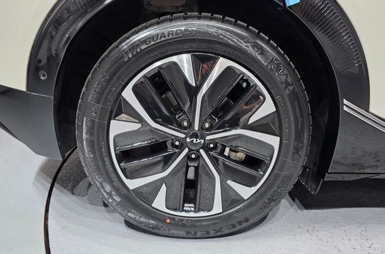 Kia EV6 Long Range 4WD Earth — пробег 23 034 км — фото 5 из 5