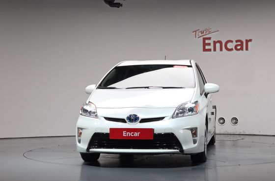 Toyota Prius 1.8 E — пробег 89 509 км — фото 3 из 5