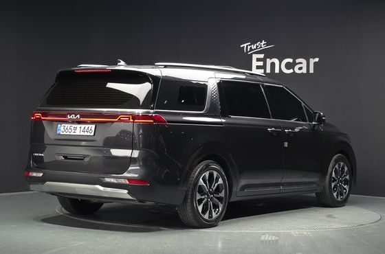 Kia Carnival Gasoline 7-Seater Signature — пробег 71 206 км — фото 2 из 5