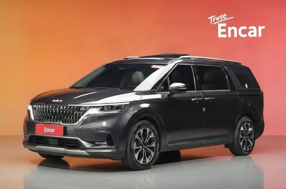 Kia Carnival Gasoline 7-Seater Signature — пробег 71 206 км — фото 1 из 5