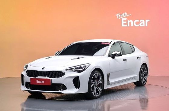 Kia Stinger 2.0 Turbo AWD Platinum — пробег 72 740 км — фото 1 из 5
