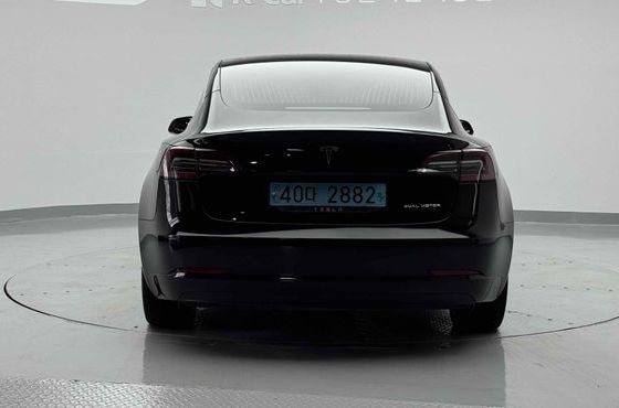 Tesla Model 3 Long Range AWD — пробег 32 000 км — фото 4 из 5