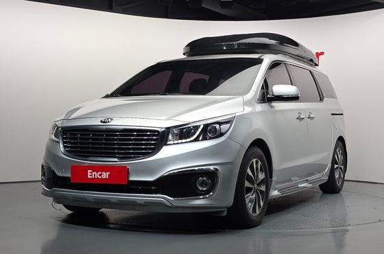 Kia Carnival 9-seater Luxury — пробег 180 405 км — фото 1 из 5