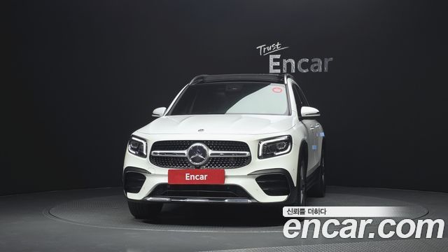 Mercedes-Benz GLB-Class GLB250 4MATIC — пробег 55 354 км — фото 3 из 5