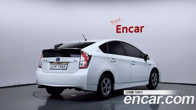 Toyota Prius 1.8 M — пробег 130 540 км — фото 2 из 5
