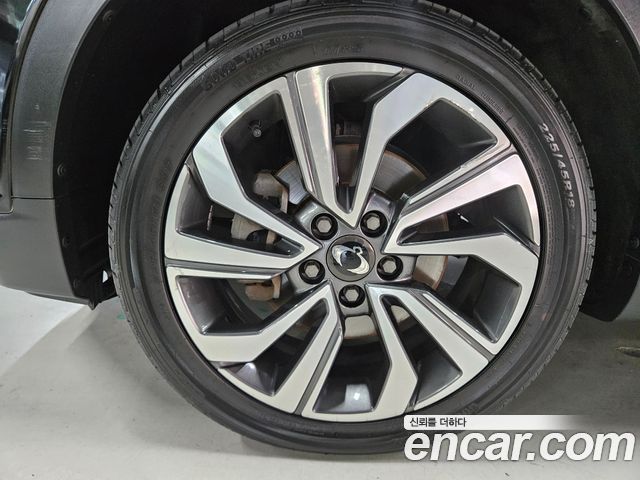 Ssangyong TIBOLI из Кореи Encar