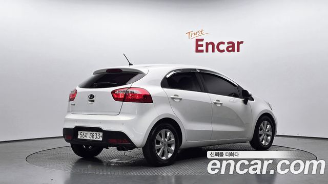 Kia pride 1.6 GDI Hatchback Luxury — пробег 46 742 км — фото 2 из 5