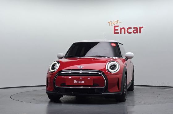 Mini Cooper Classic Third Generation — пробег 8 125 км — фото 3 из 5