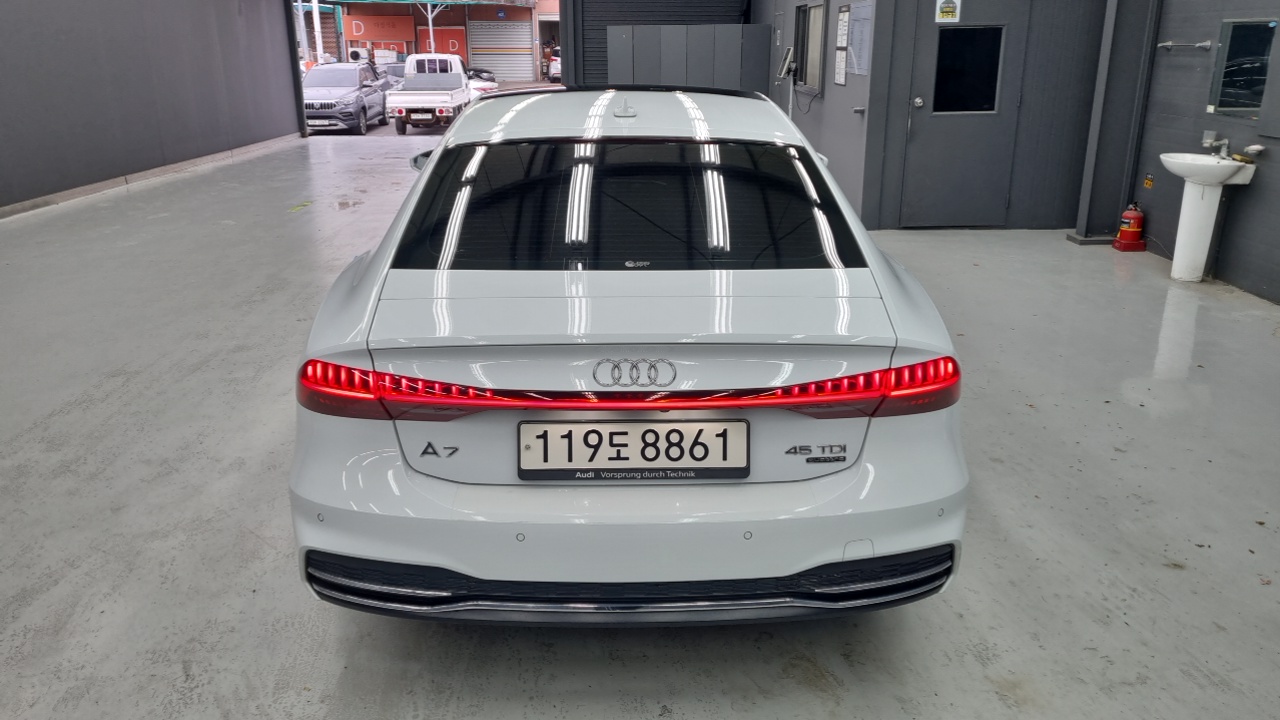 Audi A7 45 TDI Quattro Premium — пробег 117 544 км — фото 4 из 5
