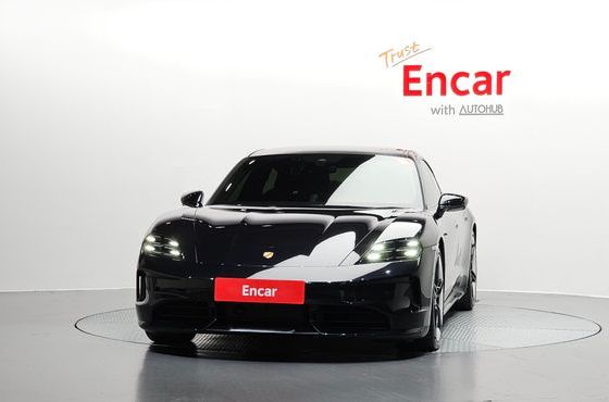Porsche Taycan GTS — пробег 13 224 км — фото 3 из 5