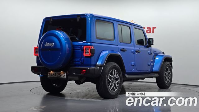 Jeep Wrangler 2.0 Overland 4Door 4xe — пробег 35 435 км — фото 2 из 5