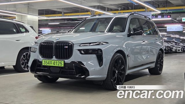 BMW X7 M60i xDrive M sport 6STR — пробег 16 100 км — фото 1 из 5