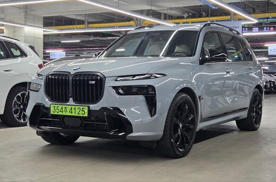 BMW X7 M60i xDrive M sport 6STR — пробег 16 100 км — фото 1 из 5