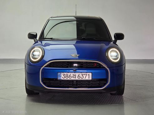 Mini Cooper 5 Door Favoured — пробег 9 858 км — фото 3 из 5