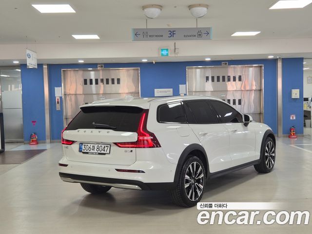 Volvo V60 из Кореи Encar