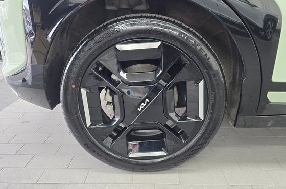 Kia EV3 Long Range 2WD GT Line — пробег 42 320 км — фото 5 из 5