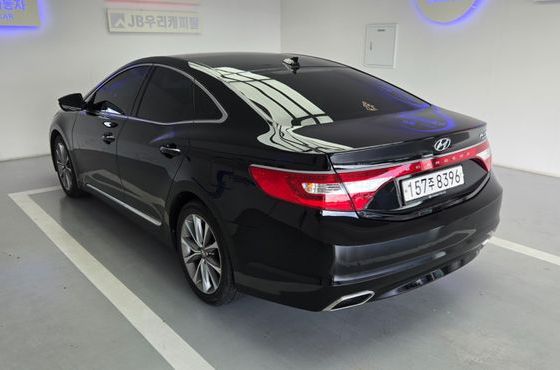 Hyundai Grandeur LPG HG300 Exclusive — пробег 219 000 км — фото 3 из 5