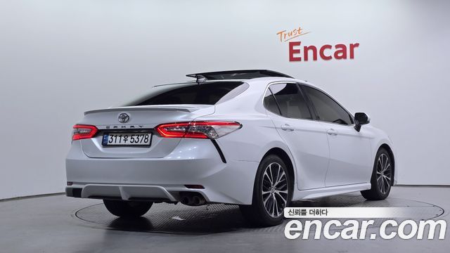 Toyota Camry из Кореи Encar