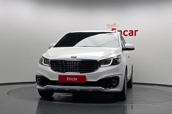Kia Carnival 7-seater Limousine VIP — пробег 153 684 км — фото 3 из 5