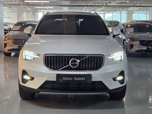 Volvo XC40 B4 Ultra Bright — пробег 16 374 км — фото 3 из 5