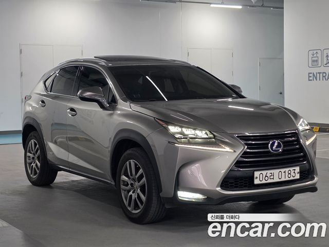 Lexus NX Supreme — пробег 71 860 км — фото 1 из 5
