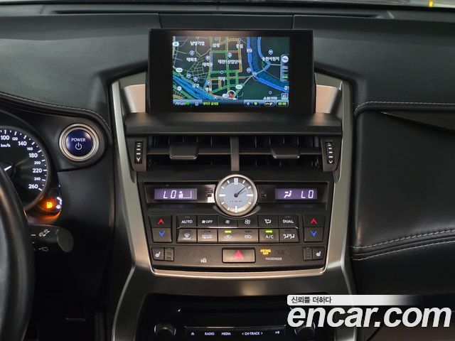Lexus NX Supreme — пробег 71 860 км — фото 5 из 5